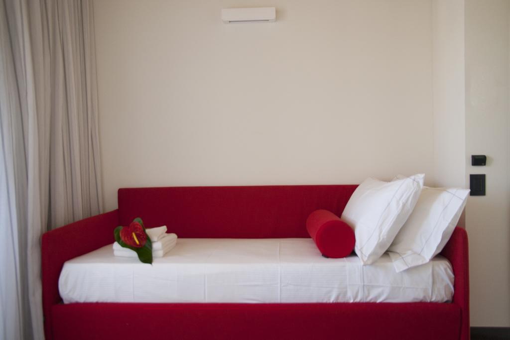 Foyer Rooms & Suites Affittacamere カリアリ エクステリア 写真