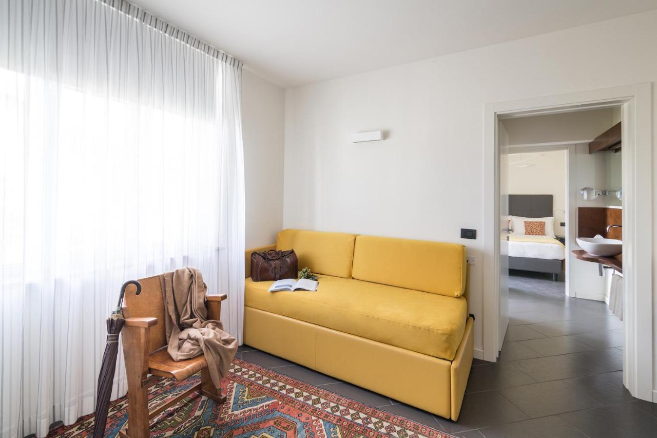 Foyer Rooms & Suites Affittacamere カリアリ エクステリア 写真